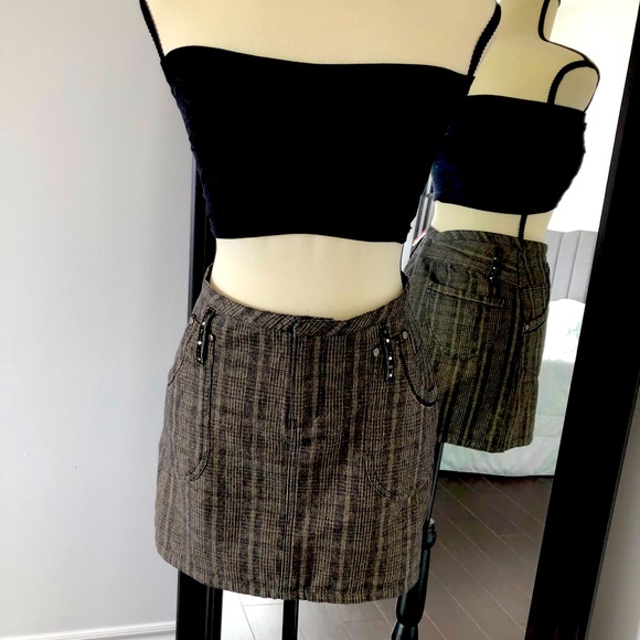 Mini skirt - Picture 1 of 3